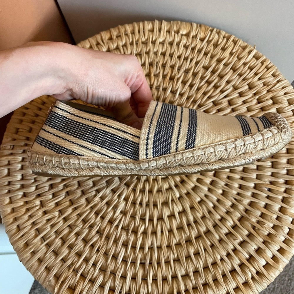 Tori Burch Awning Espadrilles in Blue/White Canvas Women’s Size 5.5 - Picture 9 of 10